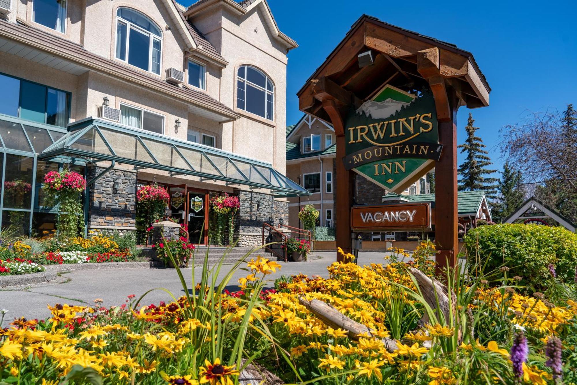 Irwin'S Mountain Inn Μπανφ Εξωτερικό φωτογραφία